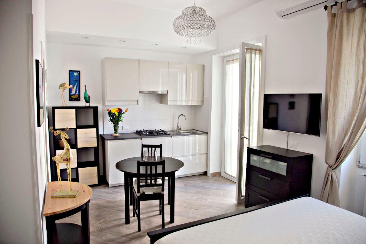 Maison Lumiere Salerno Buitenkant foto