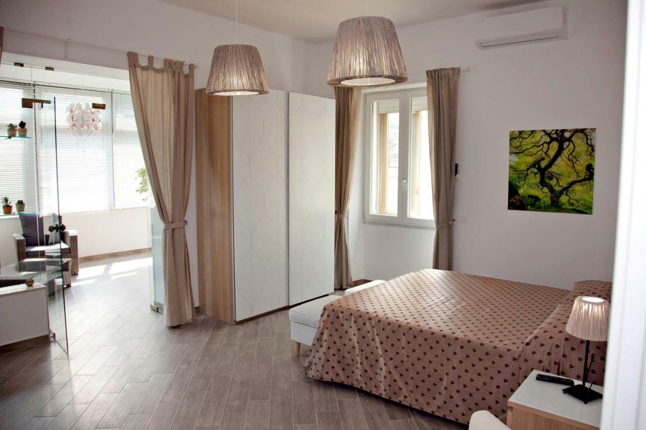 Maison Lumiere Salerno Buitenkant foto